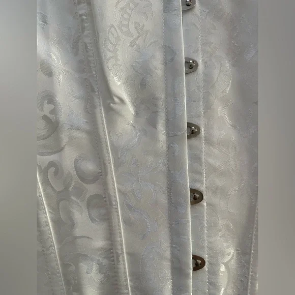 NWT Lace Up Corset - Picture 4 of 8